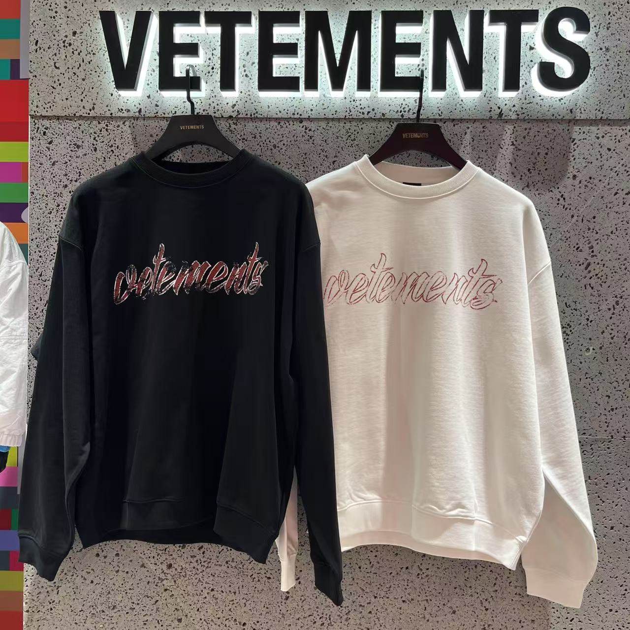 VETEMENTS2025春款套头卫衣35120002