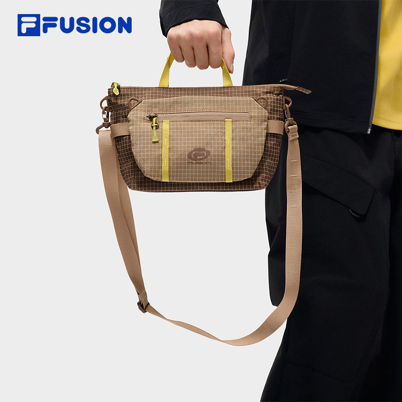 FILA FUSION斐乐包包男包挎包户外包单肩包斜挎包T13U611122F