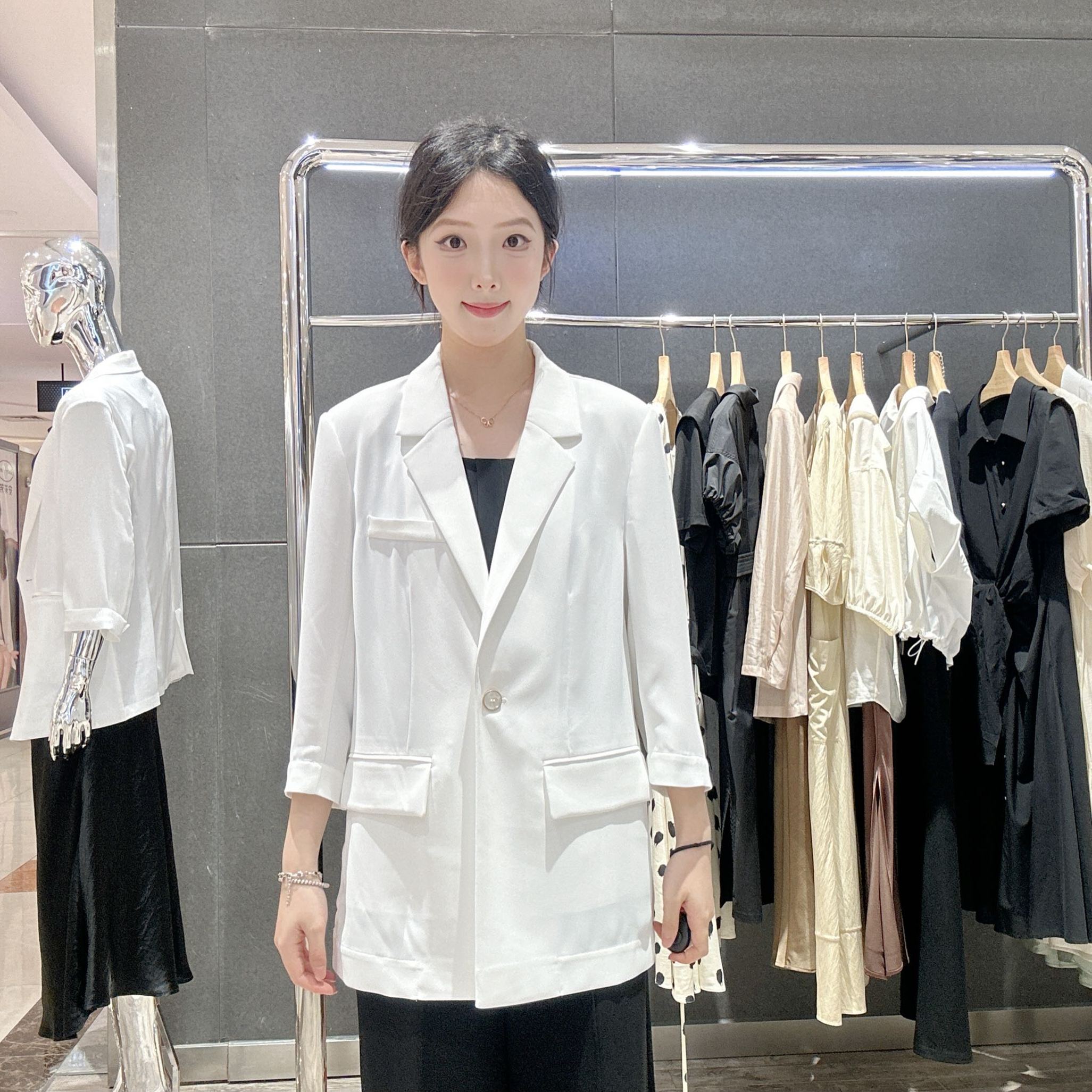 JAC BY JACQUELINE CONOIR女士简约时尚外套AF4110381图片