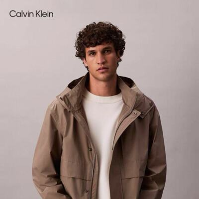 CK Jeans25秋季男士户外休闲运动连帽宽松单夹克外套4RD503G
