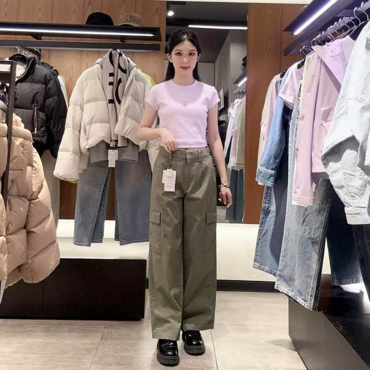 Calvin Klein Jeans女士时尚简约裤子47F623G