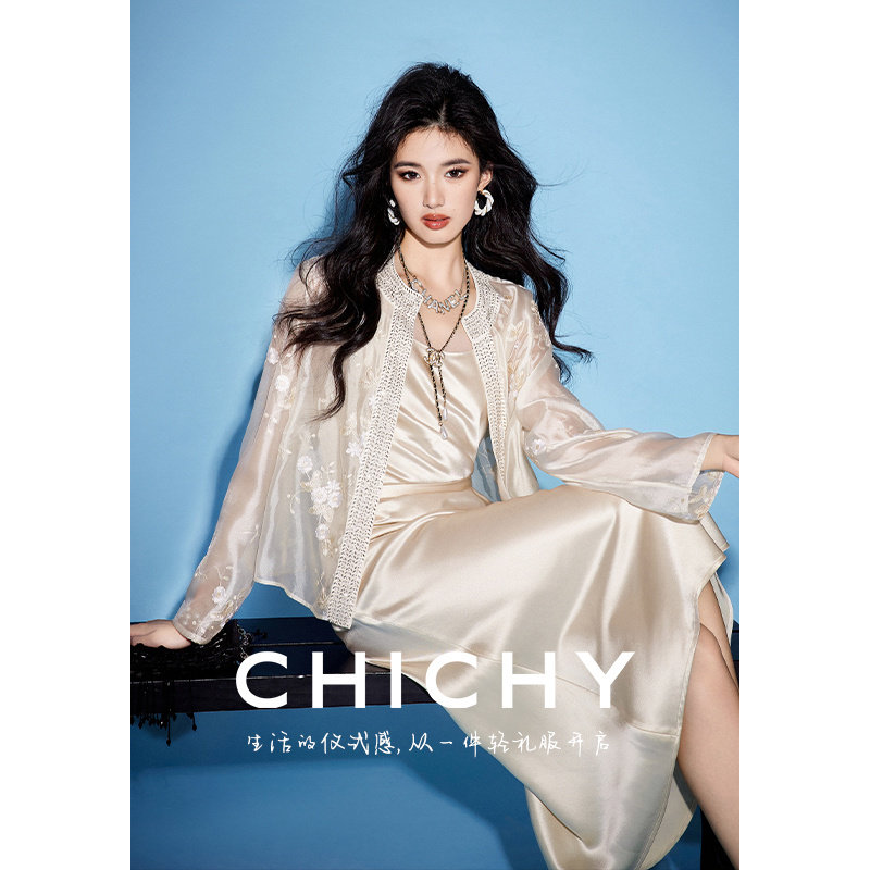 【新中式美学】CHICHY重工刺绣长袖微透薄款上衣外套CC2B002242