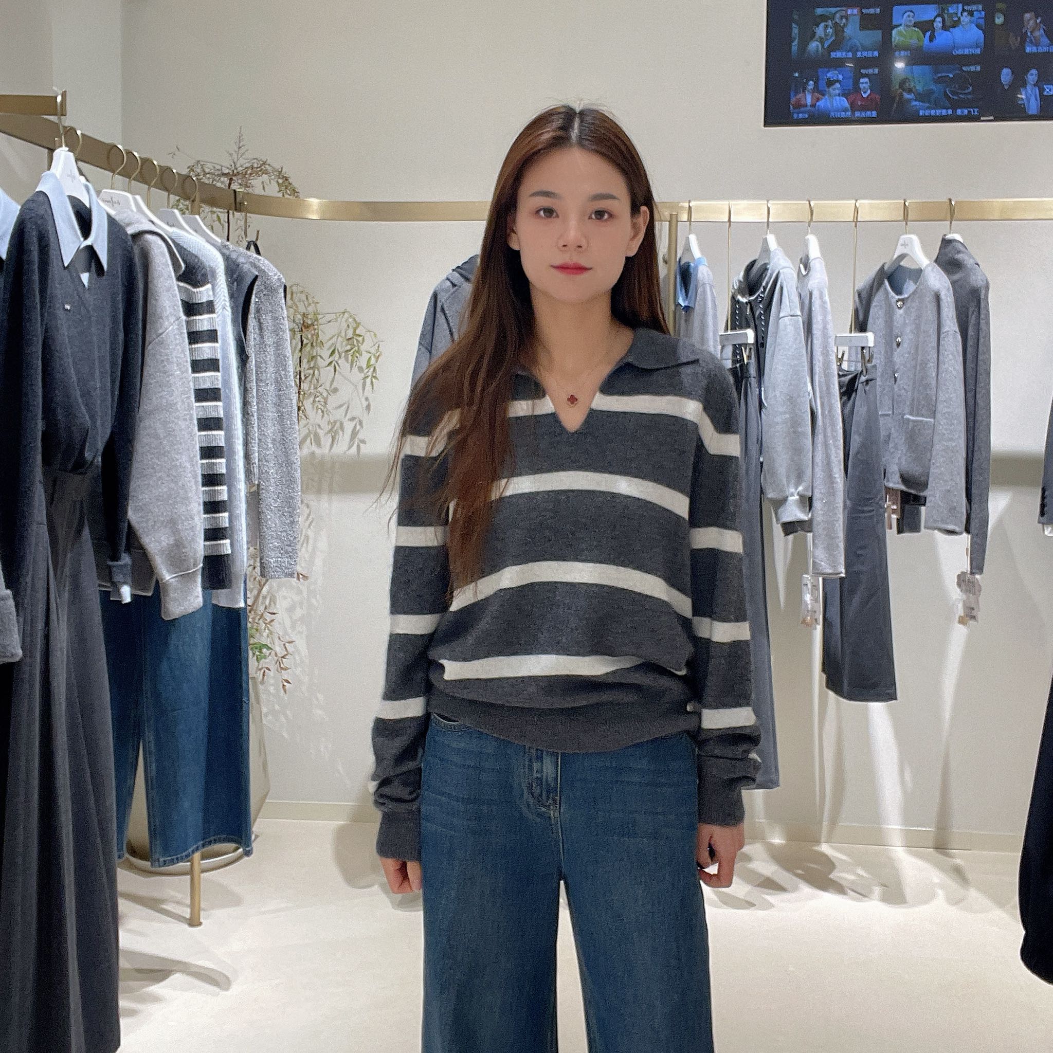 伊芙丽女士简约时尚针织衫1GA233832