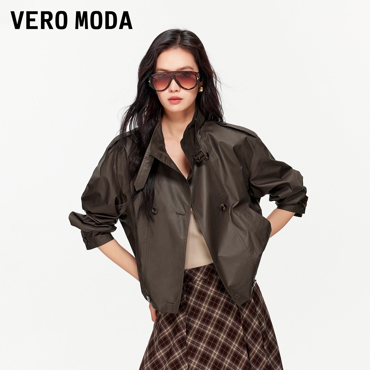 Vero Moda夹克女2026秋季双排扣短外套可拆领袢肩章326317010