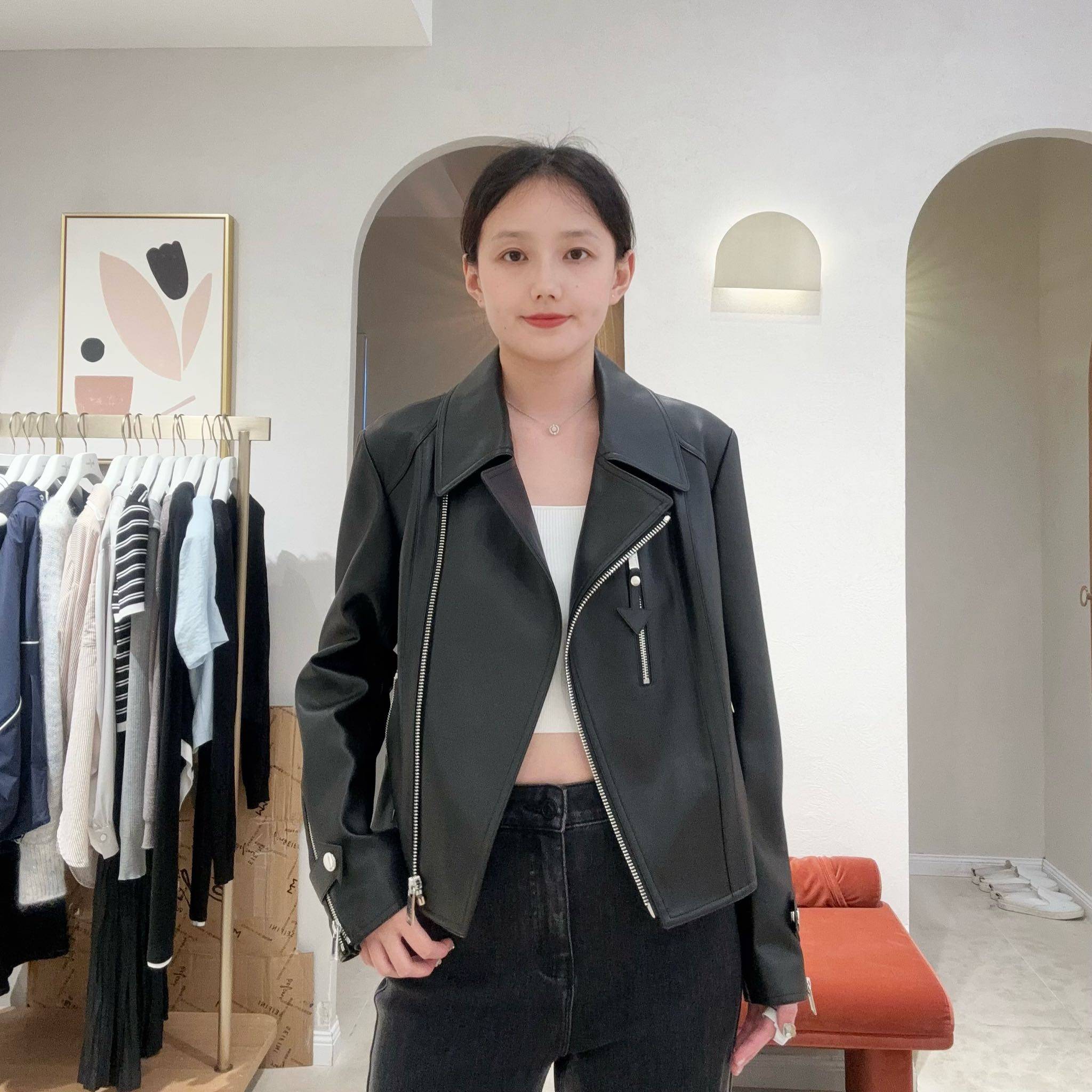 伊芙丽女士时尚简约外套1F9111571
