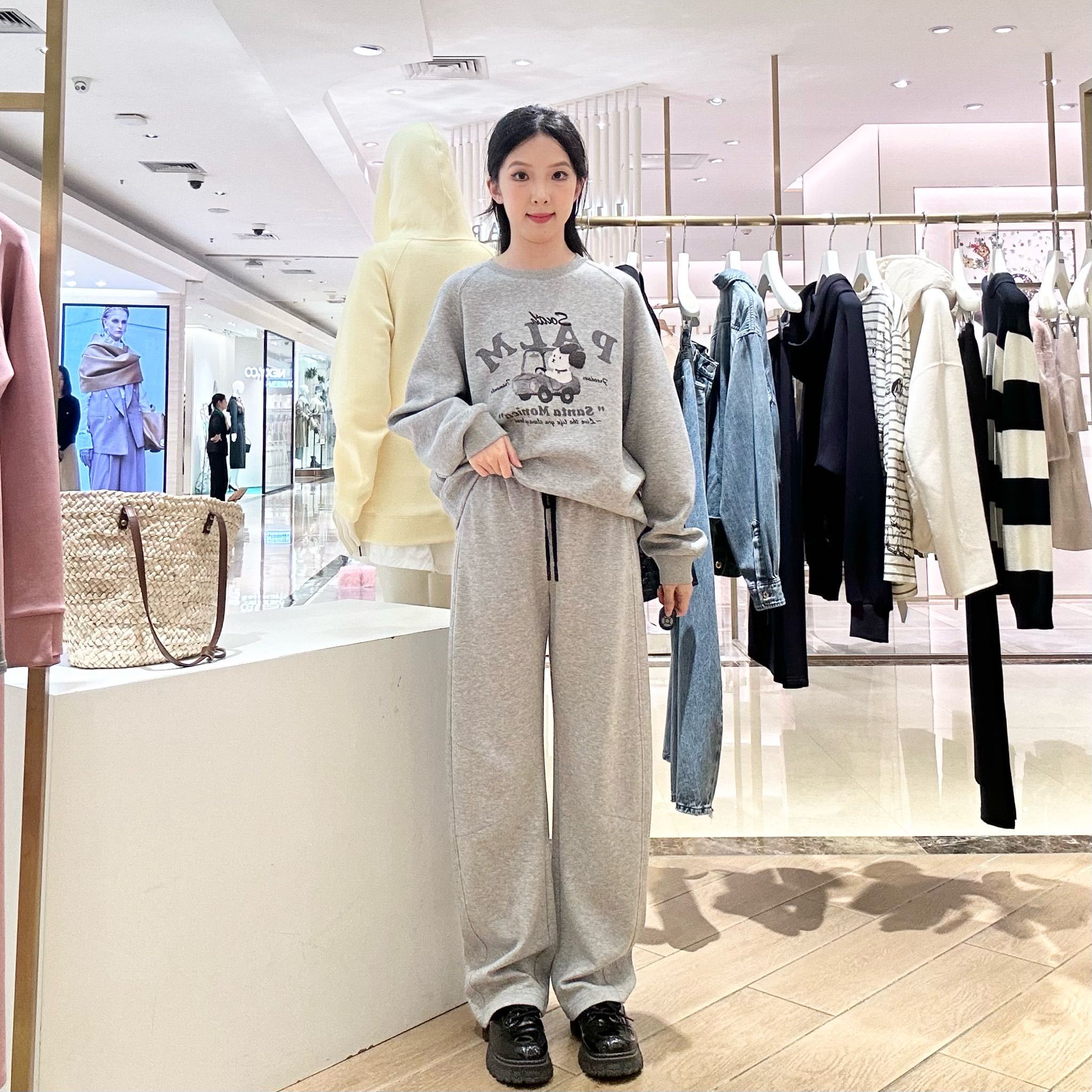 URLAZH有兰女士休闲奥利奥卫衣裤JO3PA15
