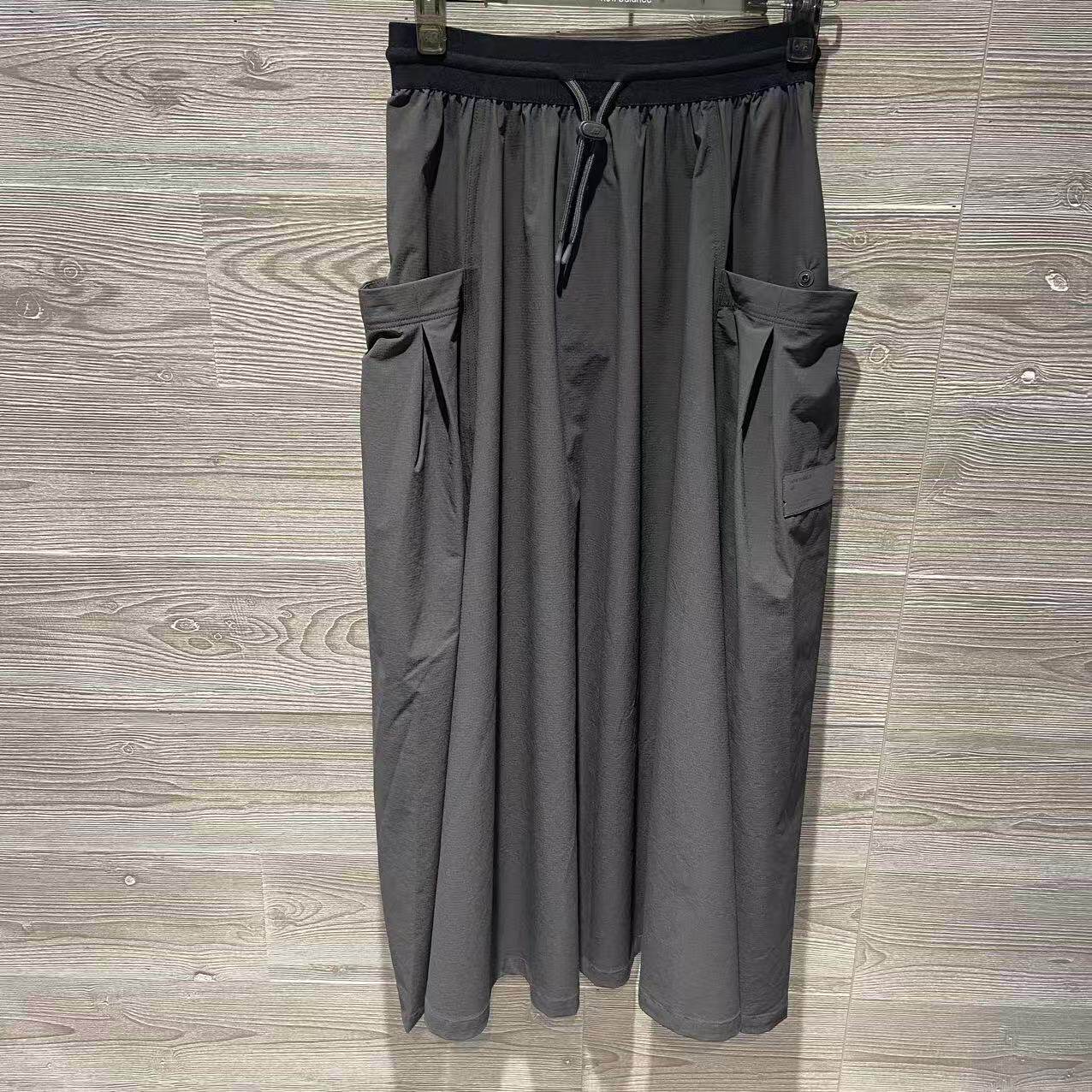 New Balance女士休闲裙NWF36322