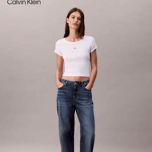CK Jeans25早秋女士时尚罗纹修身辣妹正肩短款短袖T恤47C200G