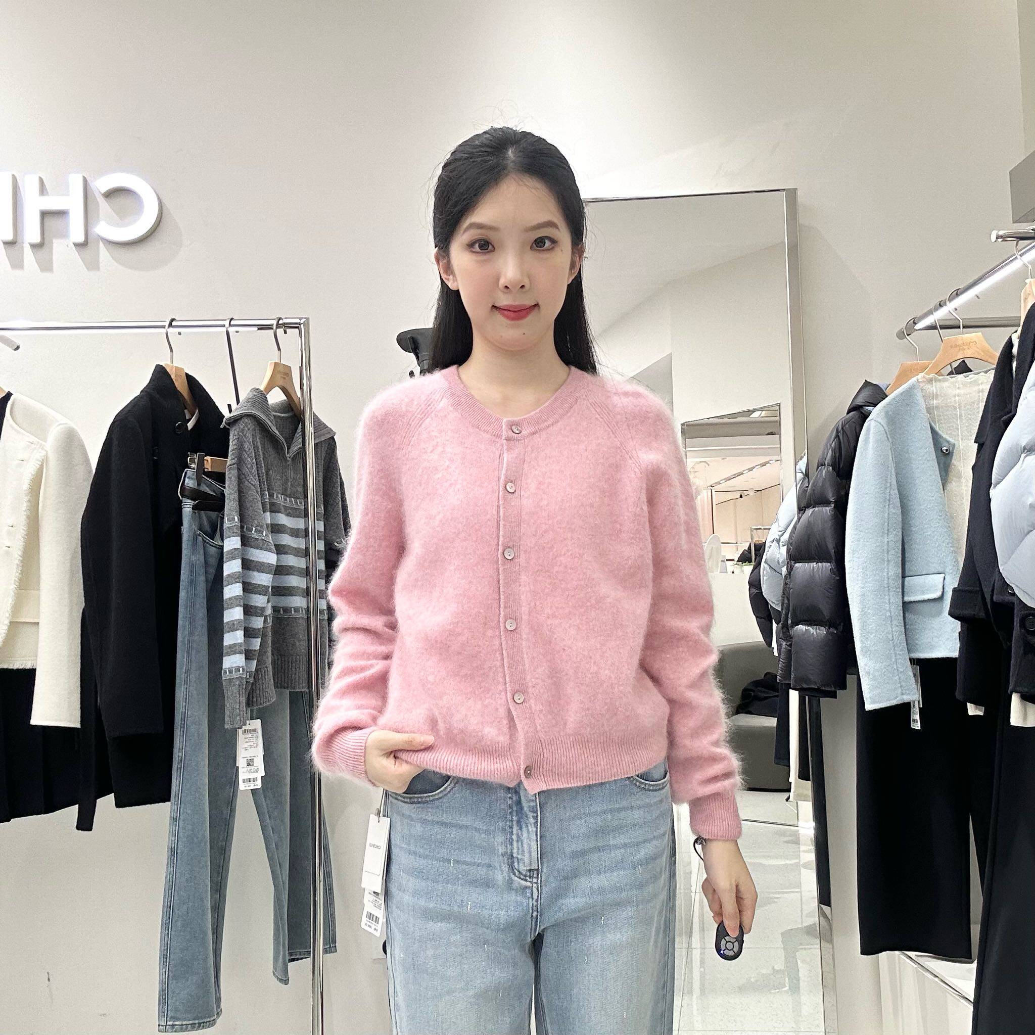 秋水伊人女士温柔简约针织开衫5410AF105029