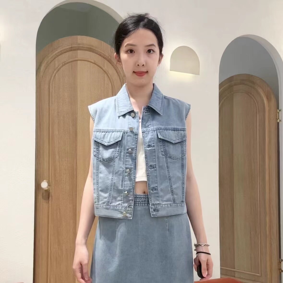 伊芙丽女士简约时尚马夹上衣1G6110611