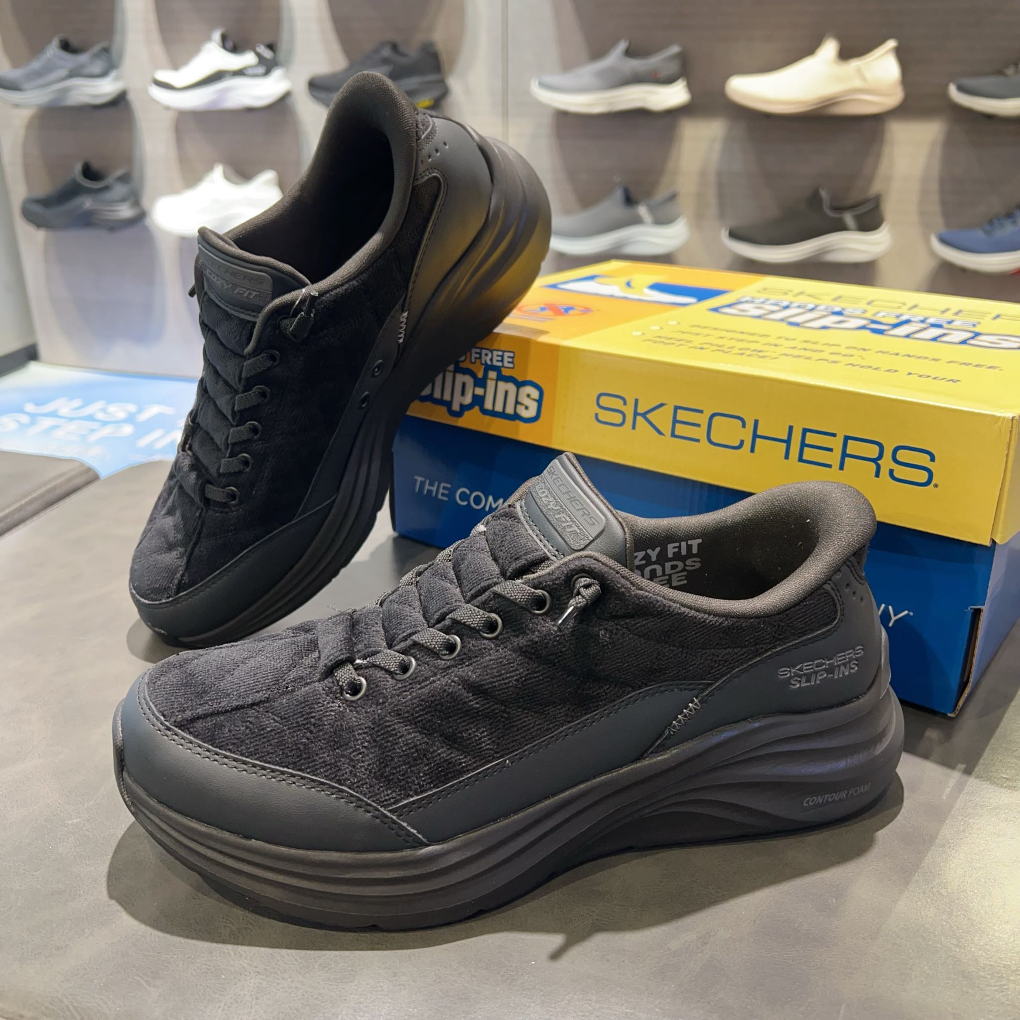 斯凯奇云感鞋2025年闪穿鞋男一脚蹬休闲运动鞋232618-BBK