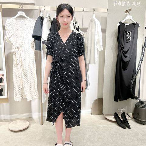 伊芙丽女士简约时尚连衣裙1F7291004