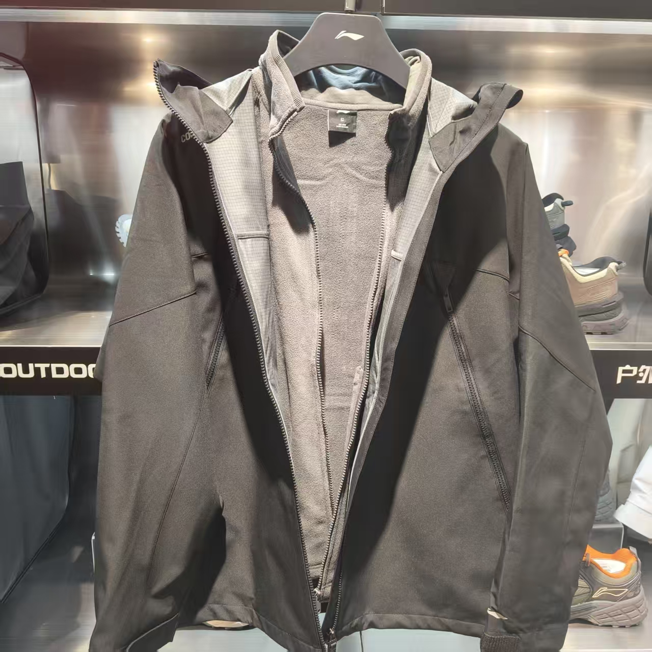 李宁男三合一(内-开衫无帽摇粒绒卫衣/外-运动风衣)AWBV033