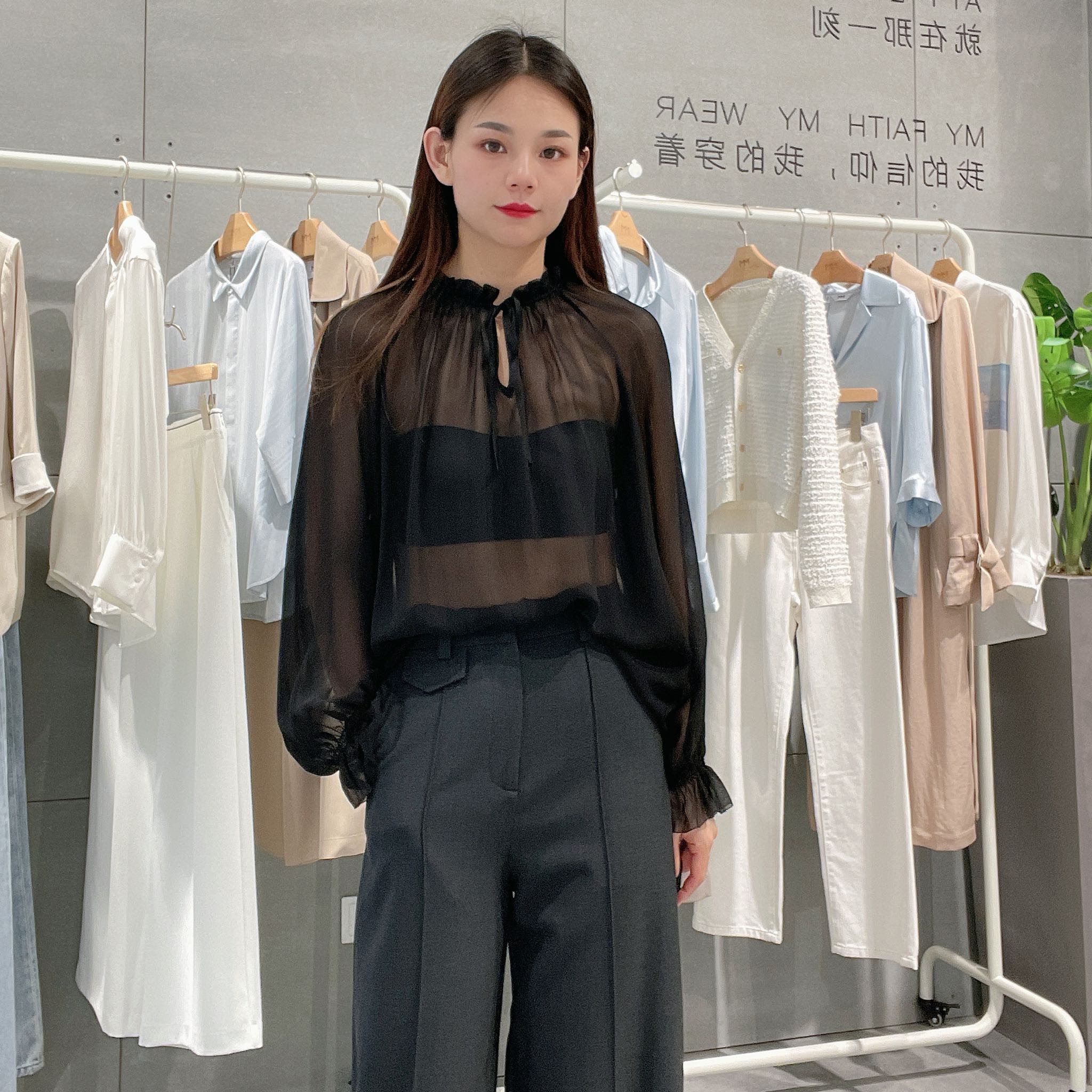 麦檬女士简约飘带时尚衬衫5E622S381图片