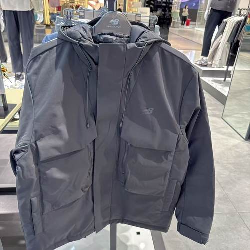 New Balance 2025冬休闲保暖防风连帽时尚羽绒服男AMJ54307-BLK