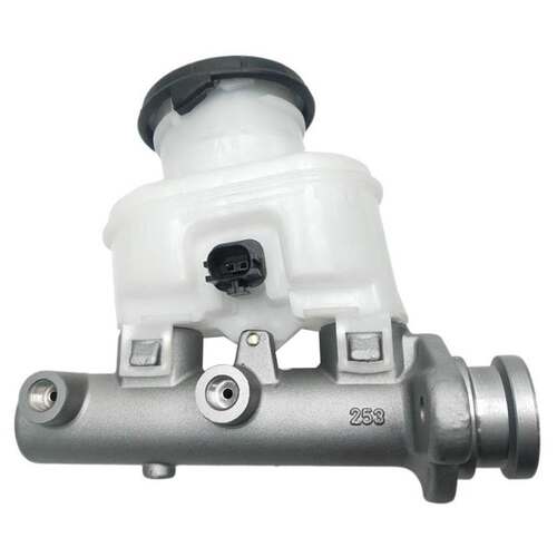 8-97355-870-0 汽车制动总泵刹车总泵适用五十铃 D-MAX
