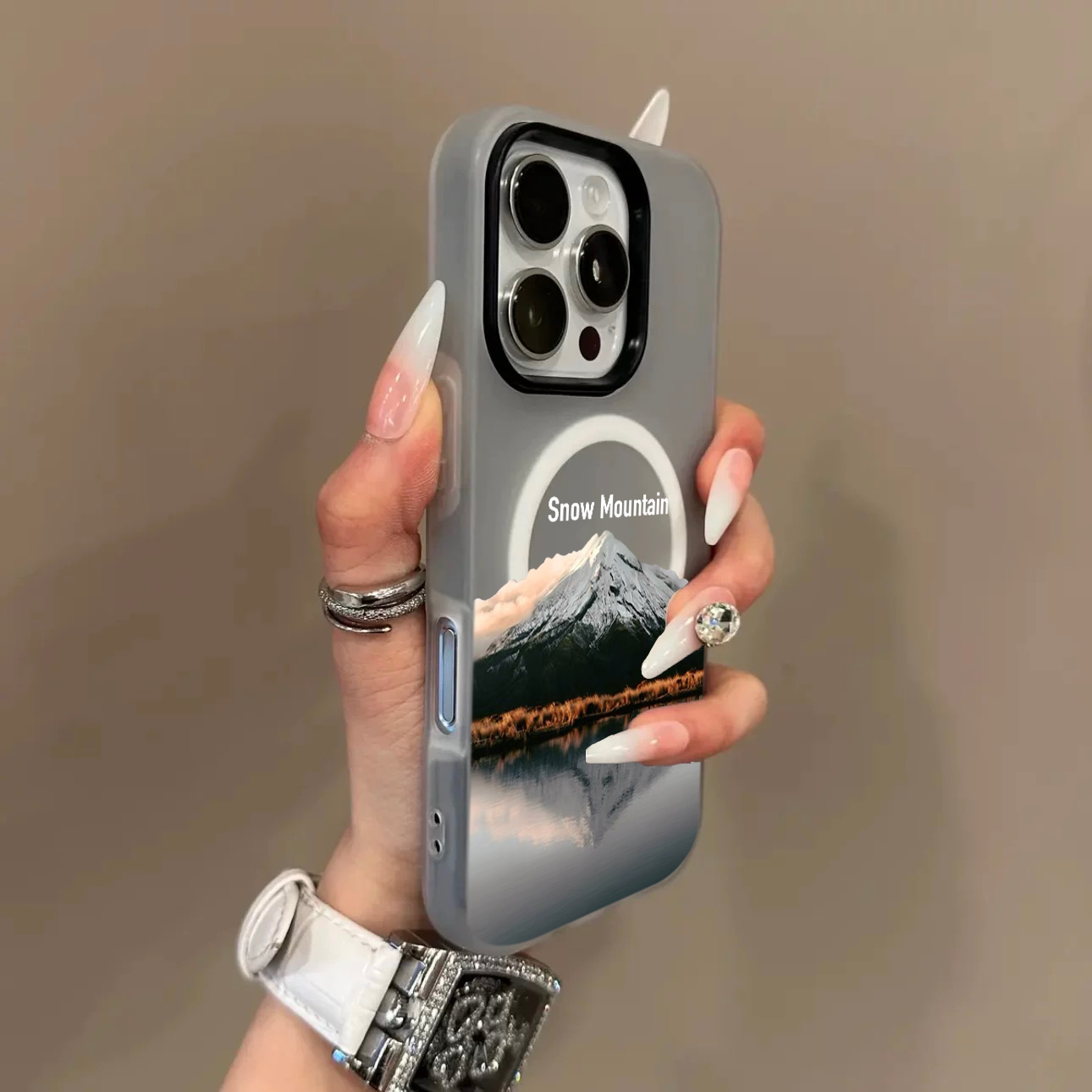 倒影雪山适用苹果17手机壳2026新款16promax磨砂磁吸保护套15简约air超薄撞色硅胶14plus防摔13男女12全包11