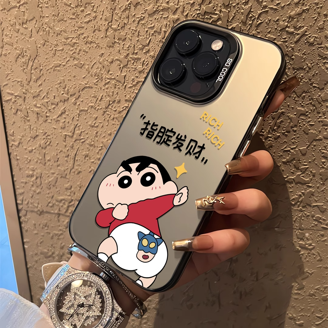 指腚发财适用苹果16promax手机壳新款15pro蜡笔小新14pm高级感iphone13全包12防摔11卡通16pro创意plus文字14