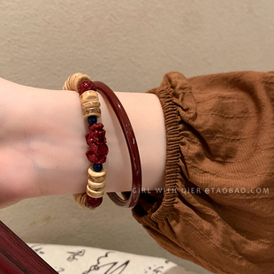 新中式椰壳朱砂手镯女本命年转运招财貔貅手串小众设计感复古手饰
