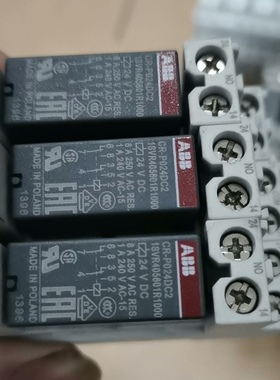 原装ABB继电器CR-P024DC2  24VDC 8A  带底座CR-PSS