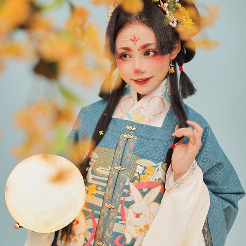 明制小重楼汉服桂兔三件套