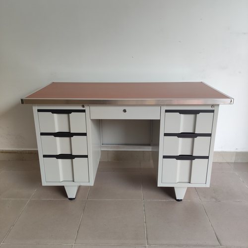 出口高品质钢质办公桌组装台式电脑桌1.2米职员铁皮桌1.4米员工桌