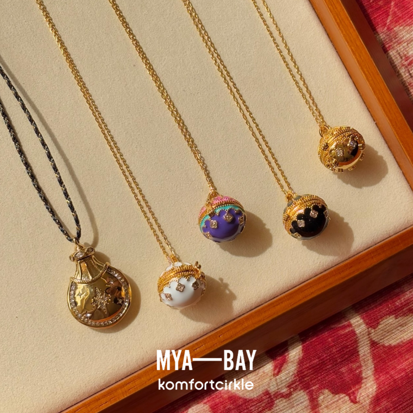 自留推荐 MYA BAY 香水瓶编绳可调节项链 彩色珐琅圆球吊坠毛衣链