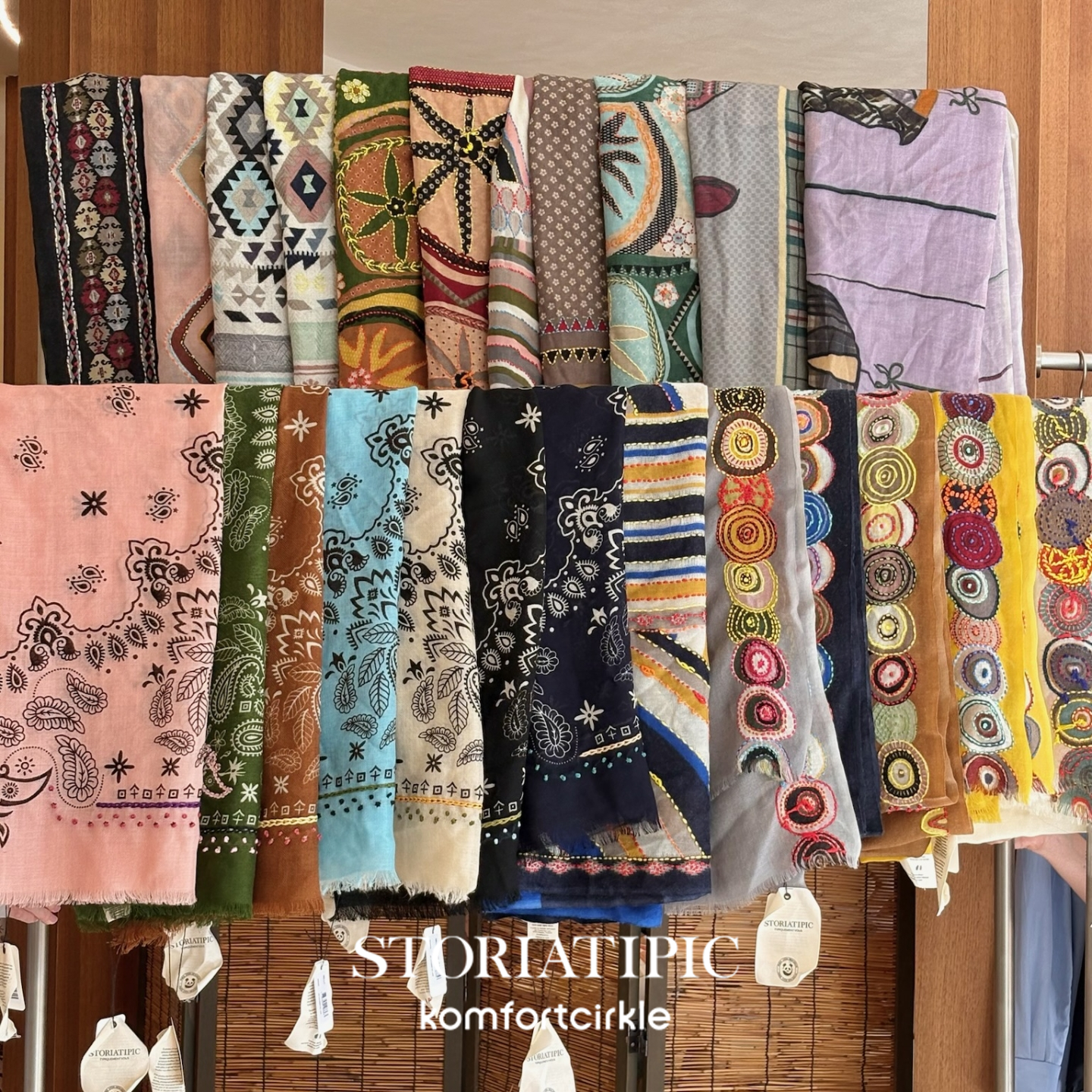 自留推荐 STORIATIPIC 法国品牌 秋冬羊毛羊绒刺绣大围巾披肩丝巾