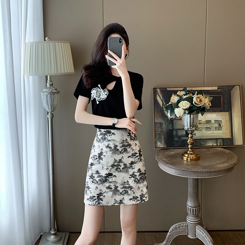 休闲时尚套装女2025年夏季新款韩版减龄洋气显瘦短袖短裙两件套潮