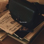 若若韩国正品 代购 TOUTYEST牛皮斜跨包小号蜥蜴纹设计师品牌