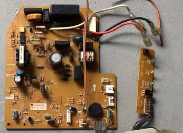 大金空调主板FTXE35CMV2C