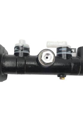 Brake Master Cylinder47201-37020汽车刹车总泵适用于丰田DYNA