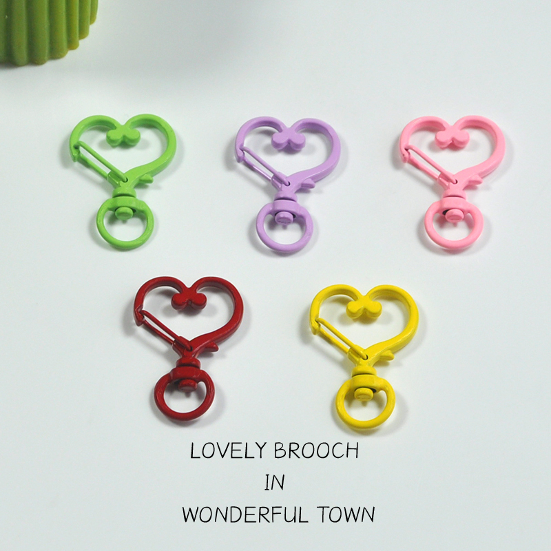 奇妙小镇少女心心形钥匙扣