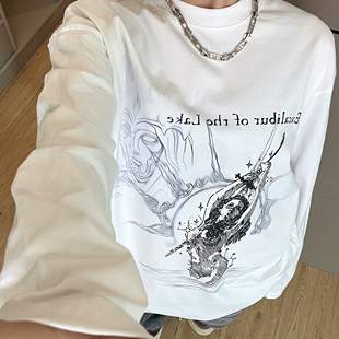 【湖中剑】美式休闲设计感小领口宽松字母印花长袖T恤hiphop歌姬
