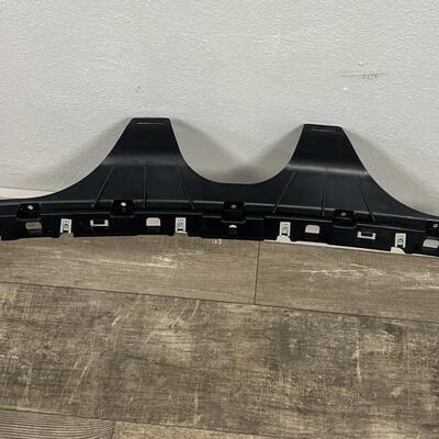 适用于2022-2024款福特征服者Expendition前杠下支架NL1Z-17626NB