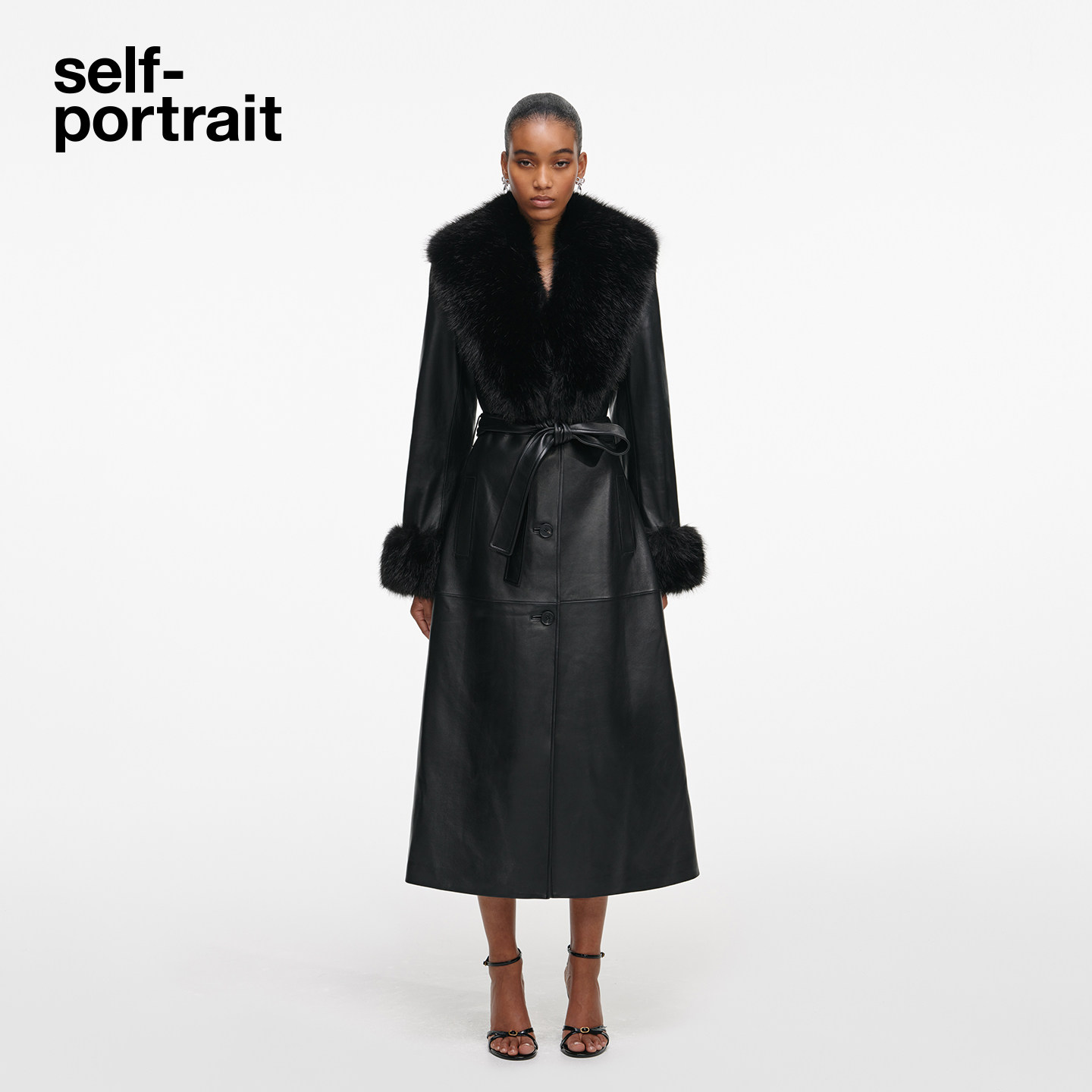 self-portrait 2026早春新款经典黑可拆卸毛领长款绵羊皮风衣外套