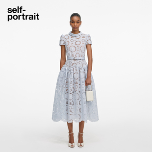 薄雾蓝赫本领镂空短袖 2026春夏新款 蕾丝连衣裙 portrait self