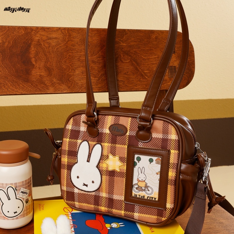 酷乐潮玩米菲漫游格纹双肩包2025新款秋冬单肩痛包棕色毛绒斜挎包