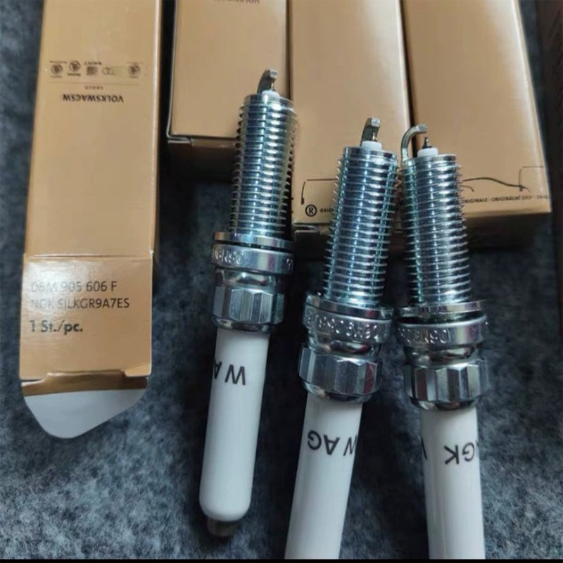 适用于奥迪EA839途锐A4S4A5S5A6S6 A7A8S8Q5Q7Q8 RS4 RS5火花塞