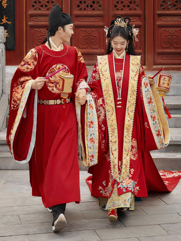 明制中式婚服全套重工租赁