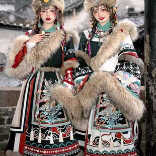 出租新爆款藏服藏哥秋冬大毛领藏袍藏族服饰云南丽江西藏旅拍摄影