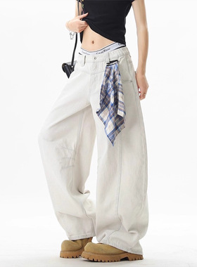 Square scarf, curved knife, workwear, jeans, men's clothing