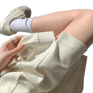 白色运动短裤女夏季薄款2026新款中裤休闲宽松高腰直筒阔腿五分裤