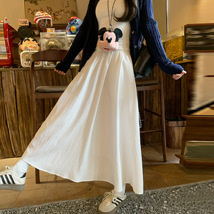 白色半身裙女春秋2026年新款高腰中长款伞裙显瘦百褶裙小个子长裙