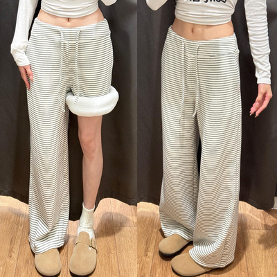 米白色条纹阔腿裤女秋冬季2025新款高腰加绒运动裤糯米垂感休闲裤