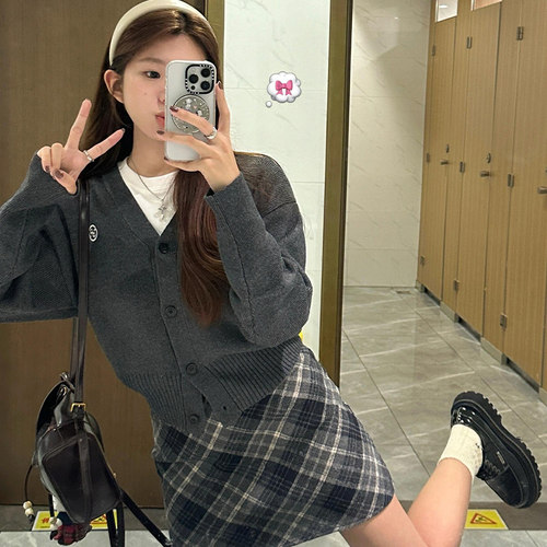 灰色格子半身裙女秋季2025新款高腰小个子a字修身包臀裙毛呢短裙