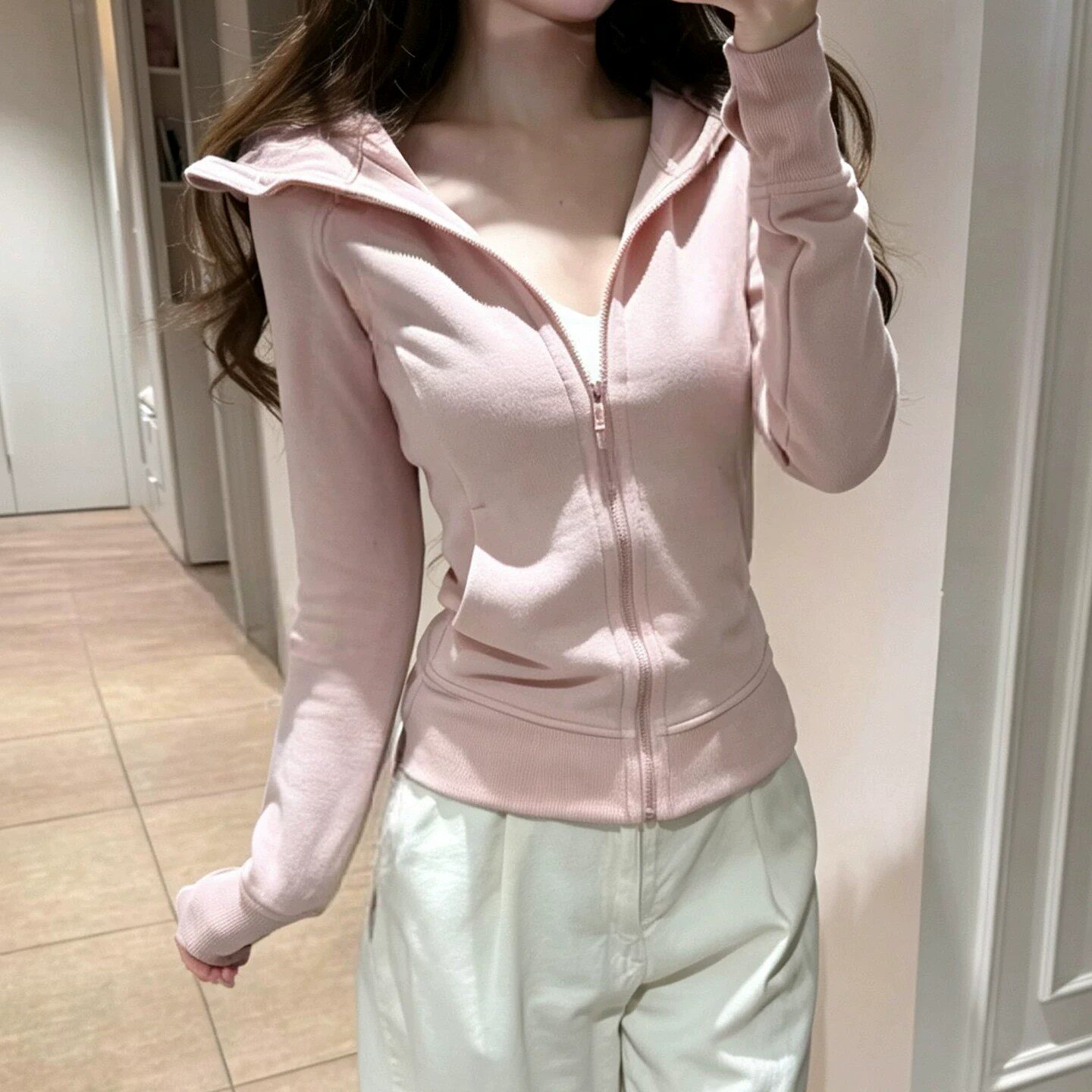 粉色修身卫衣外套女春秋季2026新款休闲正肩收腰紧身上衣连帽开衫