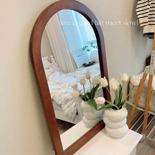 复古卧室化妆镜北欧现代少女卫生间餐厅梳妆镜实木挂镜法式 新款 简