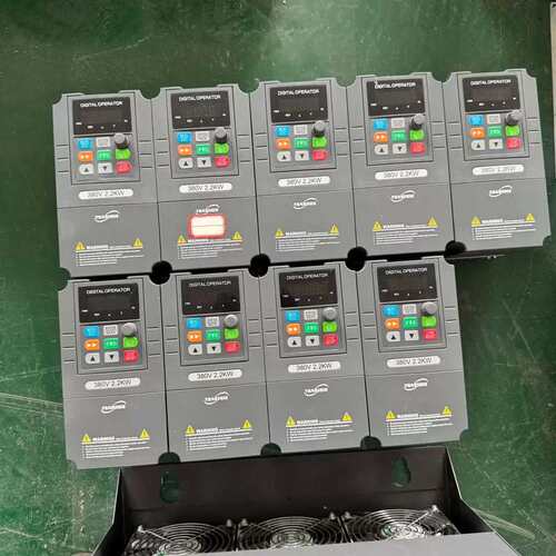 议价变频器 YX3000D-4T0022G-M-C 2.2K维修