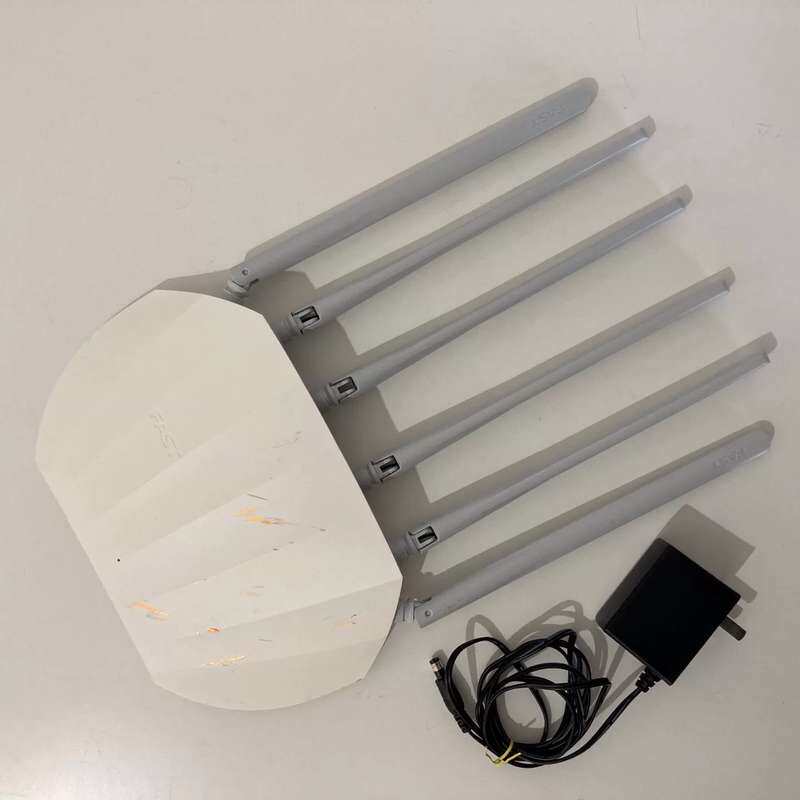 议价路由器 FAST 迅捷 1其它元器件